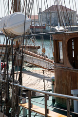 sailboat mast 