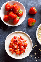 Oats porridge with strawberry