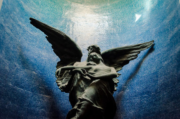 Un angelo al cimitero di Bologna