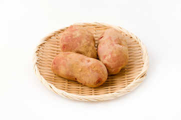 紅じゃがいも 土つき