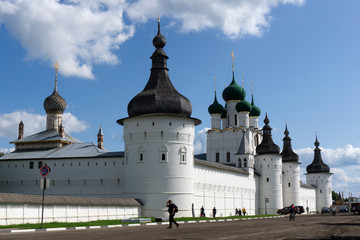 Fototapeta na wymiar view of the Rostov Kremlin