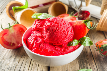 Vegetable tomato ice cream