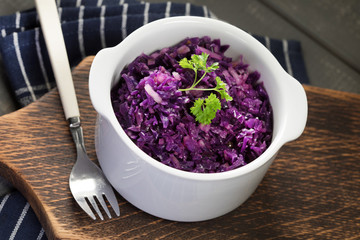 Obraz na płótnie Canvas Purple cabbage salad.