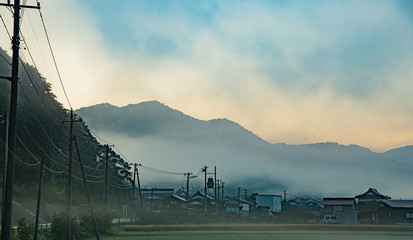 鳥取県・八頭郡若桜町の朝霧 © kikumoto kenjiro