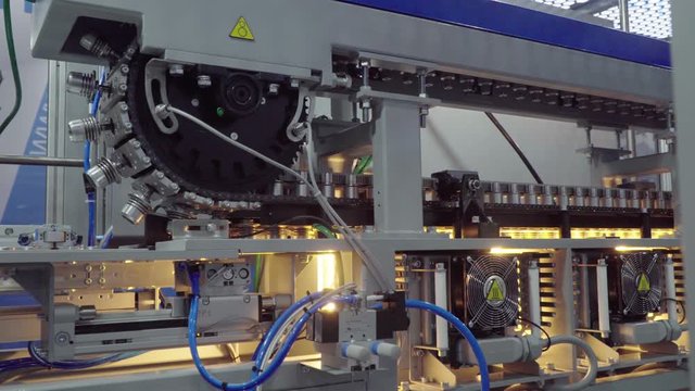 Equipment for dairy industry, fully automatic PET blow molding machine