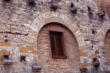 Fototapeta na wymiar Old building in San Gimignano, Italy