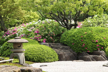 島根県　由志園　日本庭園　ツツジ