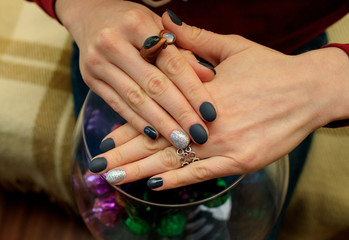 Obraz na płótnie Canvas painted nails manicure blue color
