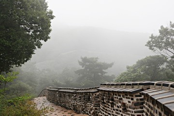 비오는날의남한산성