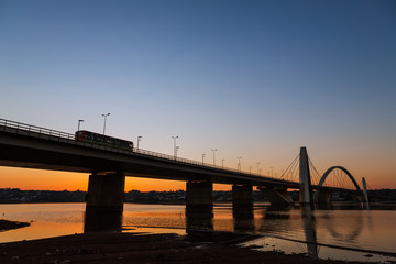 Fototapeta na wymiar Bridge over the artificial lake in Brasilia.