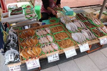 能登半島　輪島　朝市　魚