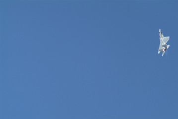 멋지게 날고 있는 F-15 이글