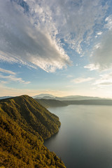 Fototapeta na wymiar 日本・北海道東部の国立公園9月、夜明けの摩周湖