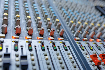 mixing console