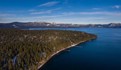 Vue aérienne du lac Tahoe