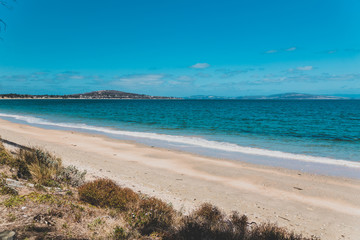 Obraz premium landscape in South Arm Beach near Opossum Bay on a sunny summer day with nobody on the beach