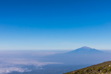 Obraz premium View from the Lemosho trail, the most scenic trail on mount Kilimanjaro, Tanzania