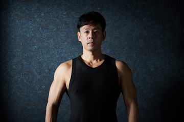 ワークアウト　男性　筋トレ