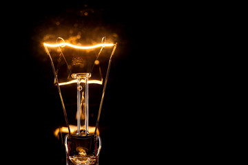 Incandescent lamp