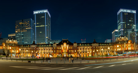 Fototapeta na wymiar Panorama Tokyo Station. A very beautiful night in Tokyo, Japan.