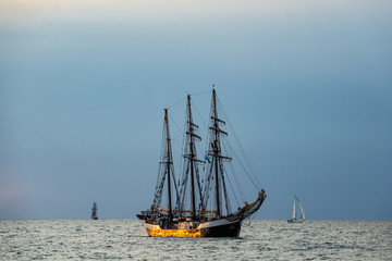 Segelschiff auf der Hanse Sail in Rostock