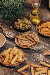 Small crunchy sticks