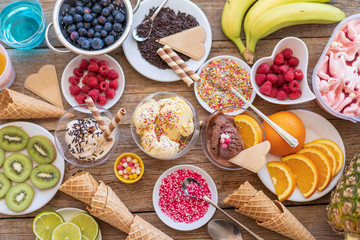 Beste Zutaten für einen Eisbecher