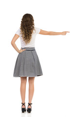 Naklejka premium woman in black dress