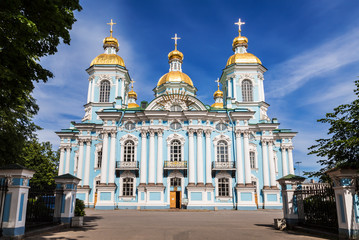 Fototapeta na wymiar St. Nicholas naval cathedral in St. Petersburg, Russia