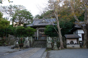 Fototapeta na wymiar 伊豆稲取の八幡神社です。境内二つ目の石でできた鳥居は貞享四年（１６８７年）建立です。