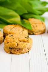 Scones with ramson leaves
