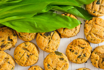 Scones with ramson leaves