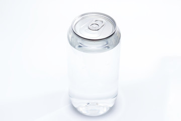 lata de refresco mixta metal y plástico