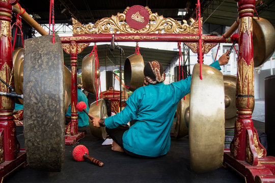 traditional javanese gamelan music instrument player