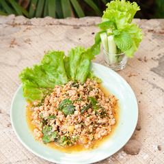 Larb, Thai spicy minced pork salad