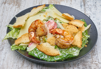 shrimp salad with greens and croutons