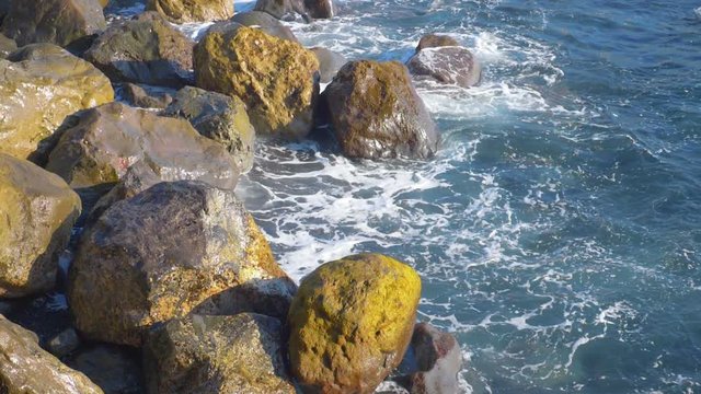 Occean waves hitting rocks in slow motion 180fps