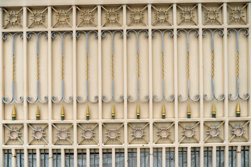 Pattern of the garage door into the house