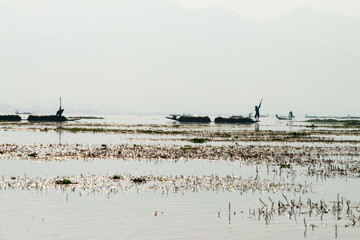 Fototapeta na wymiar Inle Lake, Myanmar, Fishing