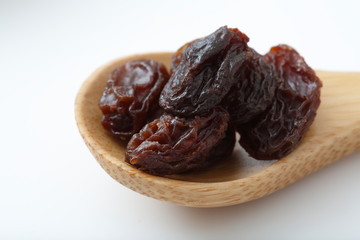  Image of dried fruit raisins
