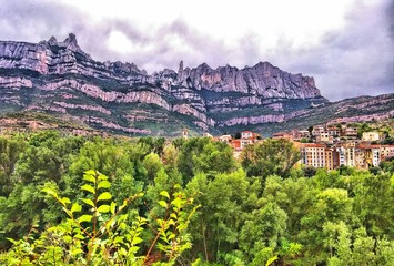 Fototapeta na wymiar view of mountains near Barcelona