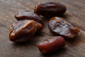  Dates from Iran (dried fruits)