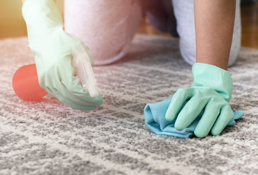 Removing stain from the carpet