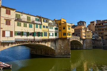 Fototapeta na wymiar The famous bridge Ponte Vecchio in Florence from the side