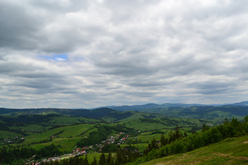 Fototapeta na wymiar view of the Carpathian mountains on a sunny summer day, Carpathians, Ukraine