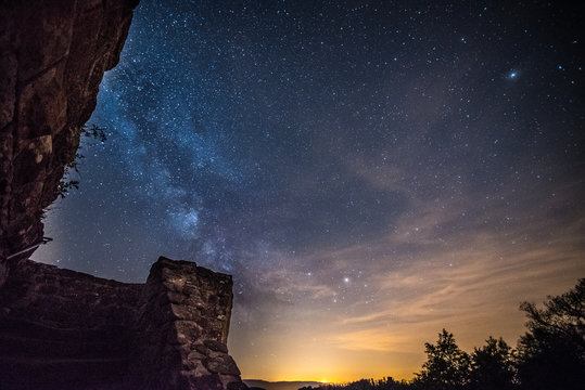 Milchstra&szlig;e &uuml;ber Nothweiler, Pfalz, Deutschland