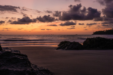 Fototapeta na wymiar A colorful beach sunset in Panama