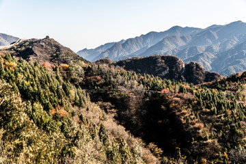 Fototapeta na wymiar Autumn colors of Hongyeling Great Wall in Beijing