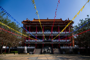 ３階建ての寺