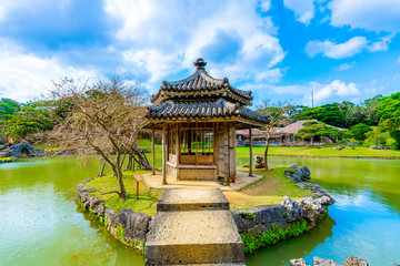 Fototapeta premium 沖縄 識名園 六角堂